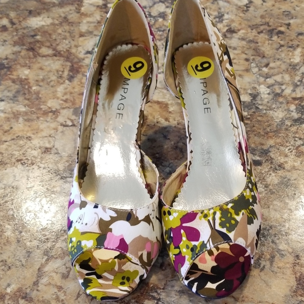 Rampage floral peep toe wedge shoes.